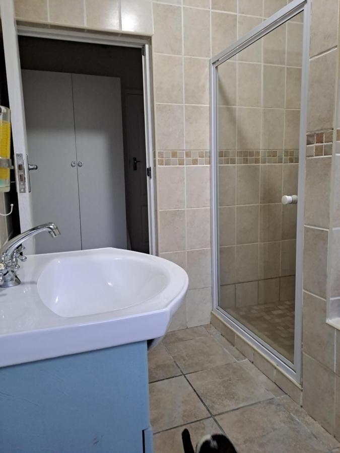 Milky Way Executive Suite 赫曼努斯 外观 照片
